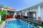 thumbnail-2br-villa-rental-moments-away-from-batu-bolong-beach-canggu-10