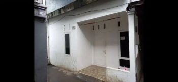 Dijual Rumah dan 4 Koskosan di Rwmangun Jaktim (Cocok Untuk Investasi)