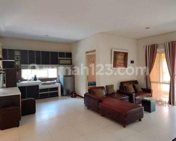 Disewakan Rumah 2 Lantai FULL FURNISHED di KBP