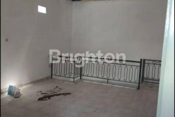 RUMAH MINIMALIS 2 LANTAI DI SESETAN