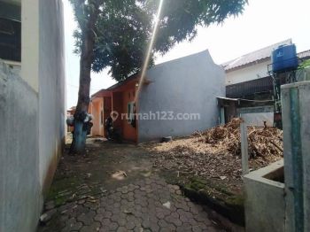 Rumah Kontrakan 4 Pintu Full Terisi di Tanah Baru Depok