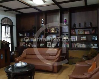 Rumah Hitung Tanah Kemanggisan Raya