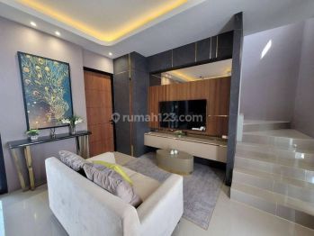 RUMAH 2 LANTAI DI TEMBALANG DEKAT UNDIP