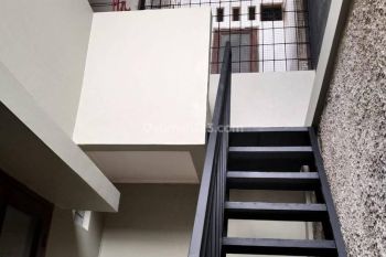 Rumah Dijual Cluster Dekat Masjid di Emerald Bintaro Jaya Sc11887