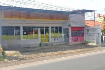 Ruko di Jalur Pantura Dekat Terminal Bus