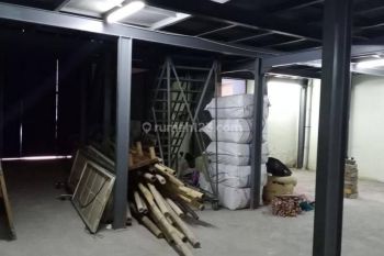 Gudang Elang Laut 9x18 luas 162m2 bagus siap pakai