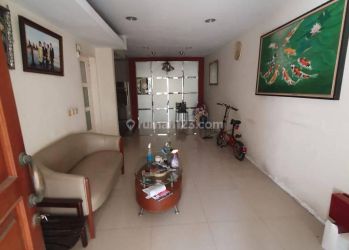 Rumah 2 Lantai 5kt 4km di Pelepah Kelapa Gading, Jakarta Utara
