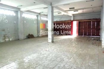 Gduang Bagus Strategis Tengah Kota Siap Pakai di Soekarno Hatta , Pedurungan Shg