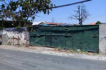 Gudang Kyai Tambak Deres Akses Container 40"