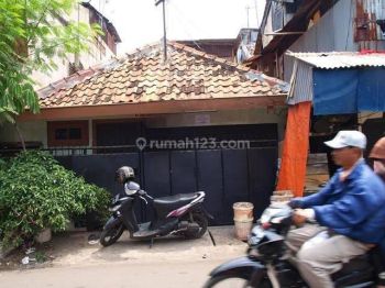 Dijual rumah tua hitung tanah jl. Mangga Besar 13, Jakpus