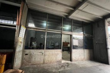Gudang di Komplek Pergudangan Kopo Jaya 1316 m SHM Bagus