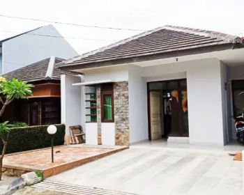 SARIWANGI DKT POLBAN, LUAS HALAMAN DPN DAN BELAKANG.