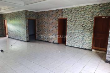 Disewakan Ruko Strategis di Komplek Puragabaya Soekarno Hatta