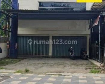 Disewakan Ruko Strategis di Nol Jalan Mayjen Sungkono Surabaya