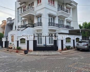 *Dijual Cepat* Rumah Mewah Villa Permata Gading LT : ±243 m (14×17.5) hoek 3 LB