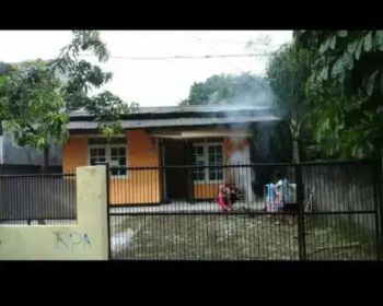 Disewakan Rumah asri mobil masuk dekat graha raya bintaro