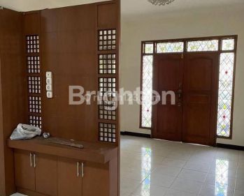 Rumah Bagus Terawat Sayap Turangga