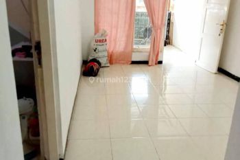 Rumah Pantai Mentari Strategis, Siap Huni