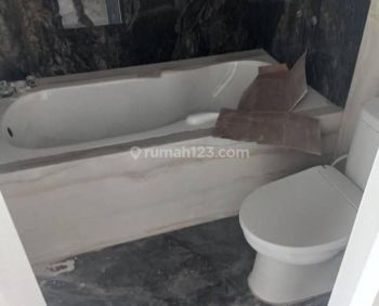 DISEWAKAN RUANG USAHA MEWAH DI MAINROAD PASIRKALIKI SIAP PAKAI STRATEGIS RAMAI