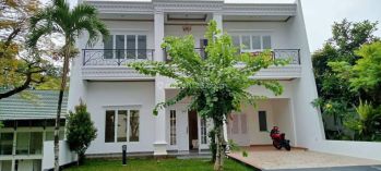 Rumah Type Clasic Plus Kolam Renang Siap Huni Sentul City