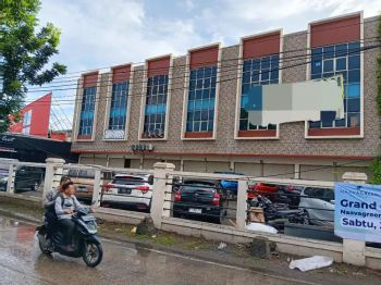 Disewakan ruko strategis di pinggir jln. Raya hankam pondok gede