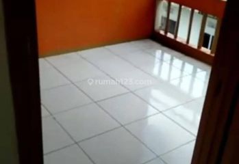 Rumah di Komplek Perumahan Grand Bunga Lestari
