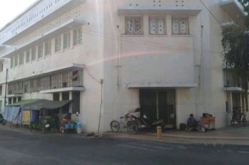 Dijual Gedung 4 Lantai Surabaya Pusat.