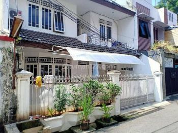 Di Rumah kost di Tebet Jakarta Selatan