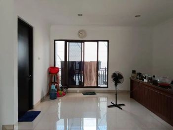 Dijual Rumah minimalis 2 lt Di Metland Menteng Cakung, Jaktim