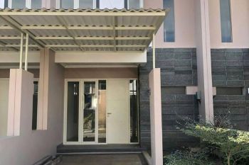 Rumah Puri Safira Regency, Gresik Bonus Gordyn + Taman