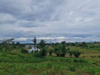 Tanah Kotak Dengan View Menenangkan di Kota Baru Parahyangan