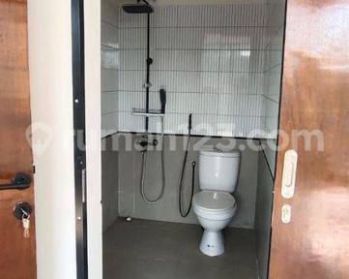 di sewakan rumah tinggan bisa untuk kantor di komplek capitol dago valley