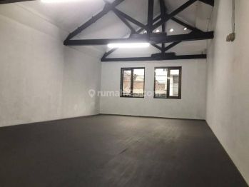 Di Sewakan Ruko Strategis Di Jl Dulatip