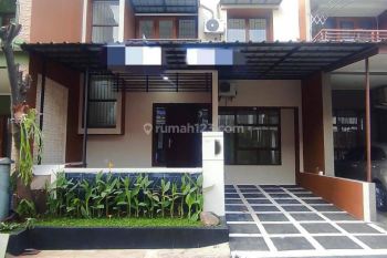 Dijual Rumah di Bintaro Emerald sektor 9 2 Lantai Bagus SHM