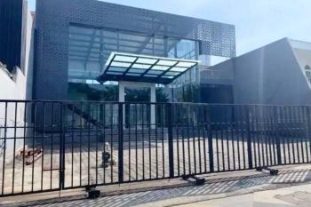 Gedung Mewah Strategis Murah !!