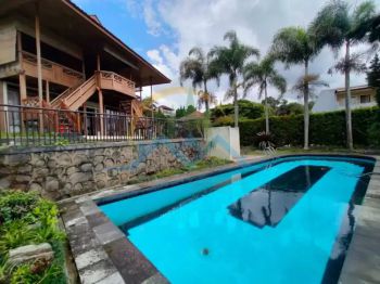 Di jual 3 villa mewah sekaligus di cisarua puncak Luas tanah 1300 mtr