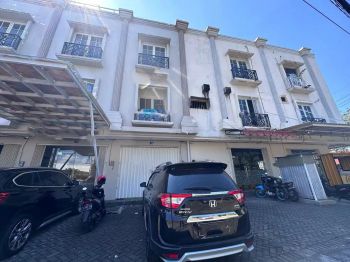 Disewakan Ruko Dharmahusada Utara STRATEGIS