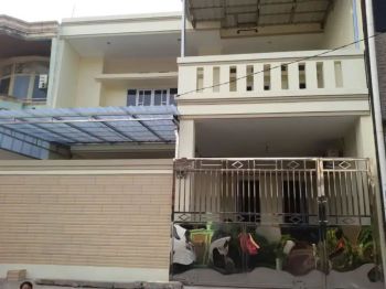 Disewa/Dijual Rumah 2 Lantai Semi Furnish Baru Renov dkt Kelapa Gading