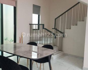 Rumah semi furnish di cluster semayang asya jaktim