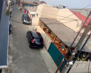 DISEWAKAN Rumah dekat pintu toll karawaci, semi furnised, bebas banjir