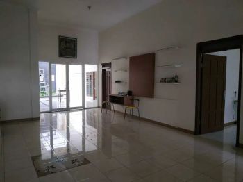 Dijual Rumah Besar Full Bangunan Cocok Untuk Investasi Jangka Panjang