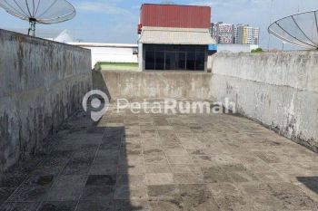 Sale Ruko: Ruko di Jalan logam