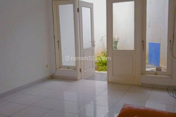 Disewakan Rumah Bintaro TangSel