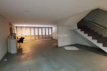 kan Luxurious Modern House Pondok Indah