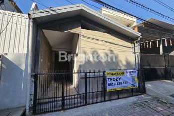 RUMAH BISA UNTUK USAHA DI KELAPA GADING