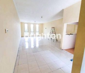 RUKO 3LT NOL JALAN SELANGKAH MERR RUNGKUT