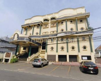 Gedung termurah strategis di Taman Safari Mangga Besar