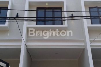 RUMAH BARU DI TAMAN RATU COCOK UNTUK ANDA YANG MENCARI DI BAWAH 2 M, BANGUNAN 3