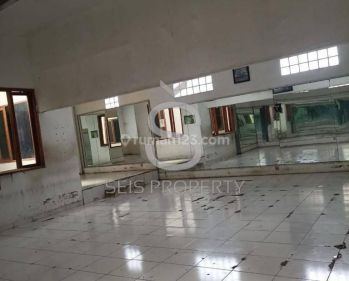 Disewakan Ruang Usaha Di Sayap Jl Gatsu Dekat Tsm Kota Bandung