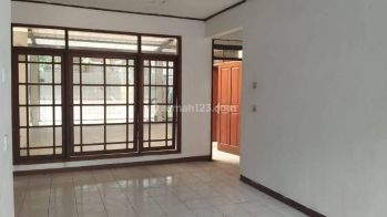 Dijual Rumah Sayap Setraduta Perumahan Asri Terawat